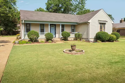 3019 Barrycrest Dr, Bartlett, TN 38134