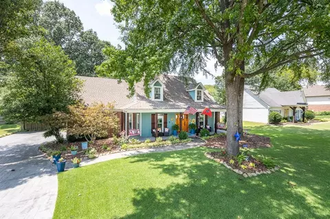 981 Valleyview Dr, Collierville, TN 38017