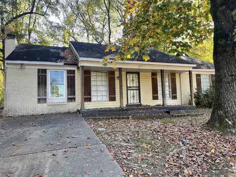 3720 Crosswood Cv, Memphis, TN 38127