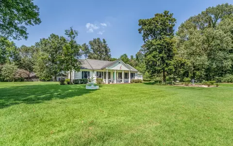 4726 Cedar Rose Dr, Millington, TN 38053