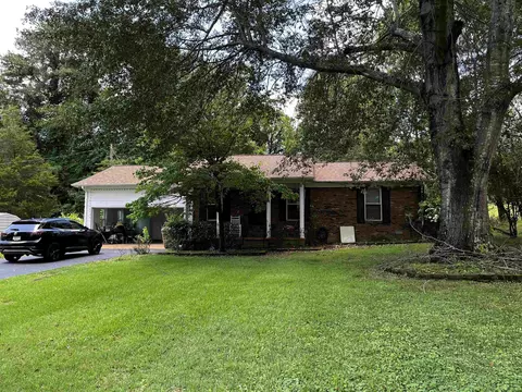 114 Adams Ext, Selmer, TN 38375