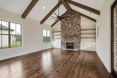 Living - 894 Cypress Vine Cv, Collierville, TN 38017 photo 1 of 2