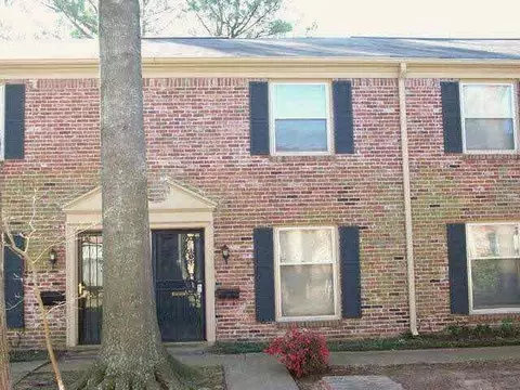1204 Chamberlain Dr #9, Memphis, TN 38119