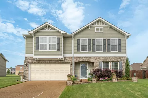 4555 Hughes Meadow Dr, Memphis, TN 38125