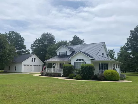 235 Cedar Field Ln, Henderson, TN 38340
