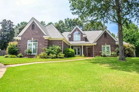 1723 Patton Place Cv, Collierville, TN 38017