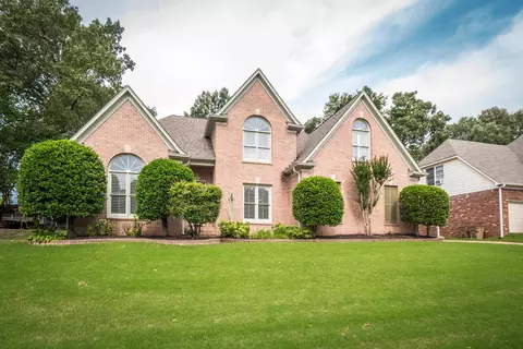 215 Leaf Trail Ct, Memphis, TN 38018