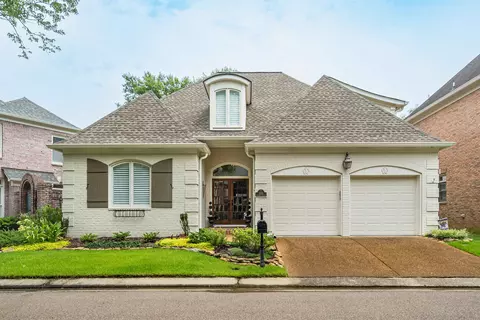 1028 Humphrey Oaks Cir, Memphis, TN 38120