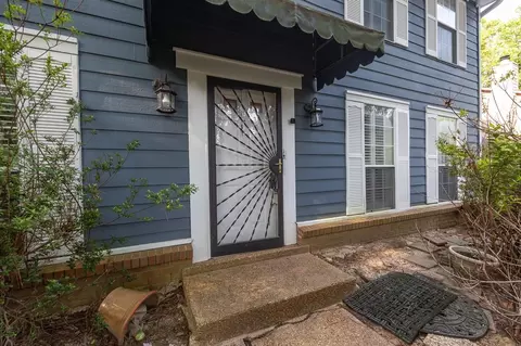 8295 Trinity Rd, Memphis, TN 38018