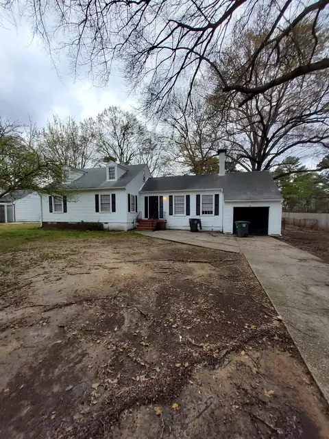 958 Brownlee Rd, Memphis, TN 38116