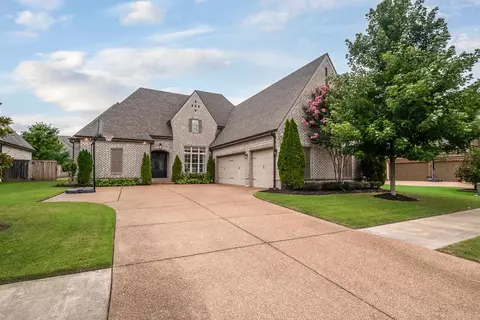 5265 Prairie Sky Dr, Lakeland, TN 38002