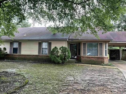 2061 Lauren Ln, Memphis, TN 38133