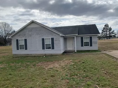 63 Stout Cv, Covington, TN 38019