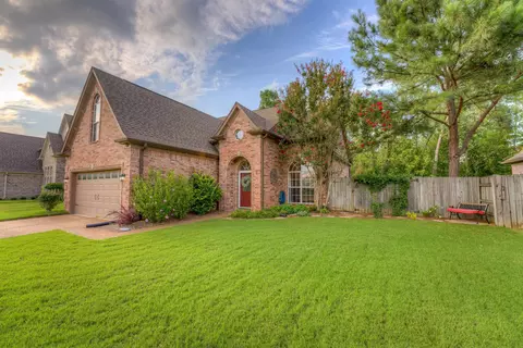 8154 W White Wing Cv, Arlington, TN 38002