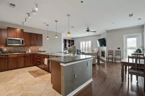 426 N Front St #404, Memphis, TN 38103