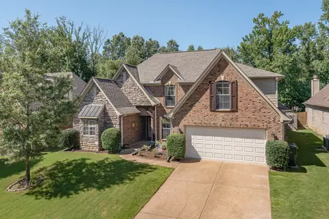 8288 Bartlett Gap Dr, Bartlett, TN 38133