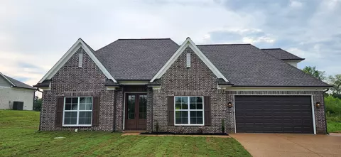 48 Catalpa Cv, Atoka, TN 38004