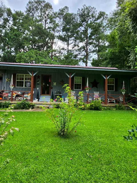 1221 Crestview Dr, Covington, TN 38019