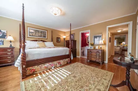 4400 Poplar Ave # 5, Memphis, TN 38117