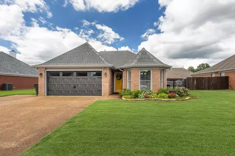 1160 Barn Swallow Ln, Collierville, TN 38017