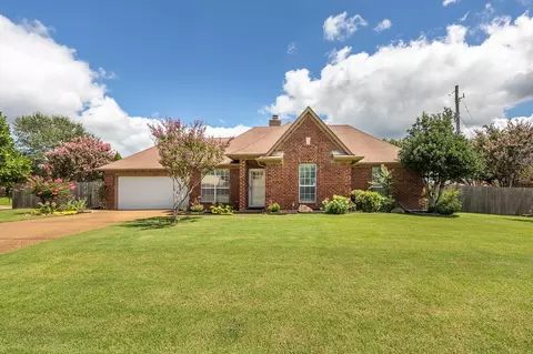 3114 Shadow Green Ln, Lakeland, TN 38002