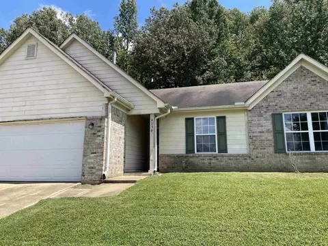 4130 Hampton Manor Ln, Memphis, TN 38128