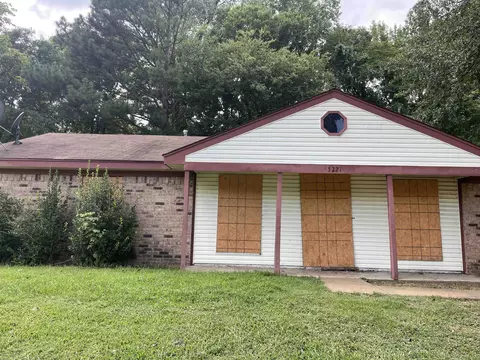 5221 Braden Dr, Memphis, TN 38127