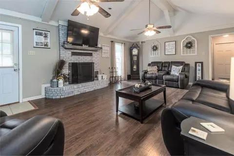 8053 Cinders Rd, Bartlett, TN 38133 photo 4