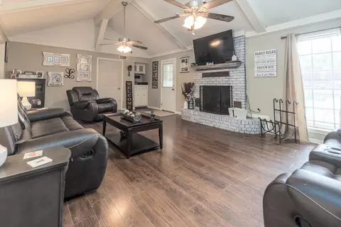 8053 Cinders Rd, Bartlett, TN 38133 photo 5