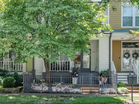 917 Harbor View Dr, Memphis, TN 38103