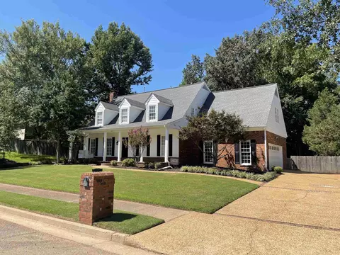 444 Pine Grove Dr, Collierville, TN 38017 photo 3