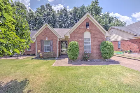 5559 Oak Branch Cir S, Memphis, TN 38135