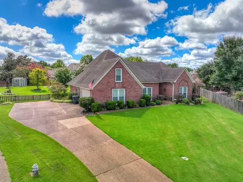 8985 Eva Webb Cv, Bartlett, TN 38133