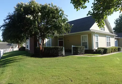 1945 Appling Oaks Cir, Cordova, TN 38016
