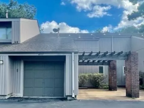 4777 Towering Oaks Dr #703, Memphis, TN 38117