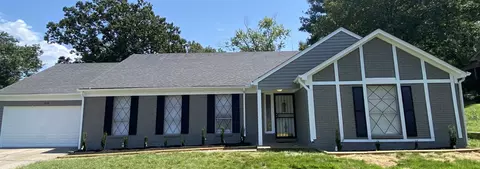 2776 Stage Park Dr, Memphis, TN 38134