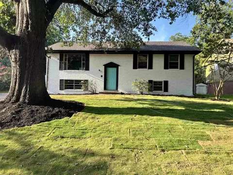 5144 Rolling Fields Dr, Memphis, TN 38134