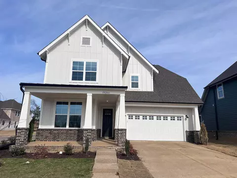 10266 Gianna Dr, Collierville, TN 38017
