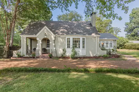 3728 Poplar Ave, Memphis, TN 38111