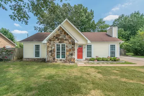 2704 Cotton Ridge Dr, Memphis, TN 38133