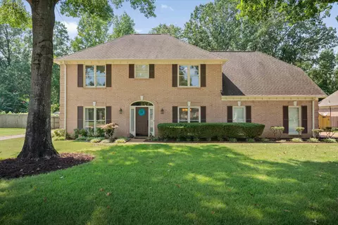 1115 Macon Ridge Dr, Collierville, TN 38017