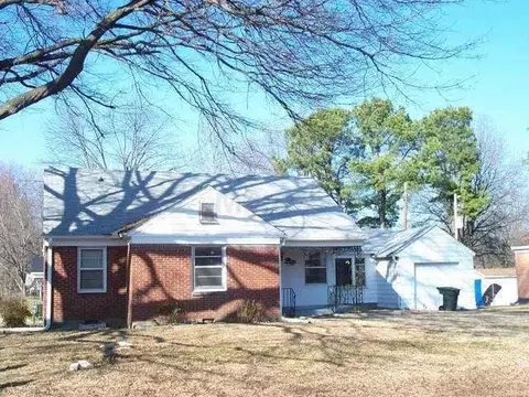 1700 Warner Dr, Memphis, TN 38127