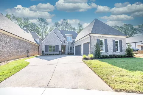 1678 Neshoba Oak Ln E, Germantown, TN 38138