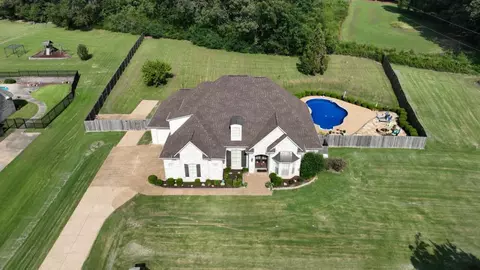 130 Hanover Dr, Arlington, TN 38002