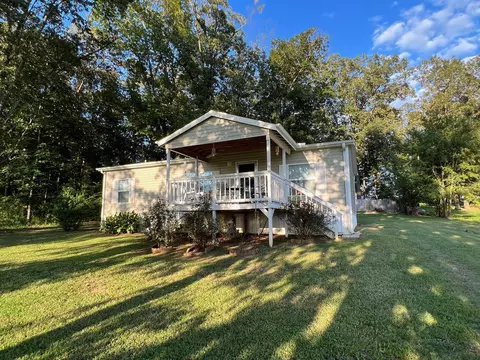 333 Perry St, Milledgeville, TN 38359
