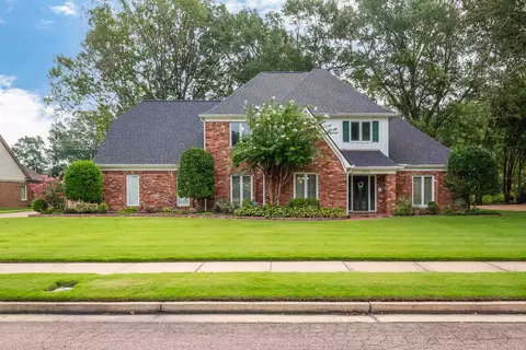 2080 Spring Hollow Ln, Germantown, TN 38139