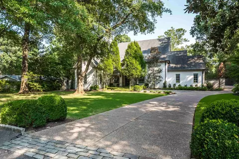 4953 Roane Rd, Memphis, TN 38117
