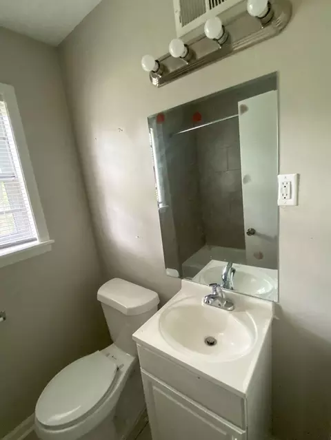4498 Applegate St, Memphis, TN 38109 photo 16