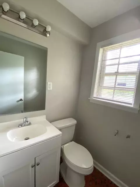 4498 Applegate St, Memphis, TN 38109 photo 6