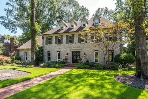 2320 Kimbrough Woods Pl, Germantown, TN 38139